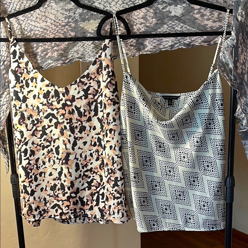 🌟BANANA REPUBLIC *🦷4️⃣ Special!* Sz. xL, 2 Camis/Tops- NWOT! 🤯